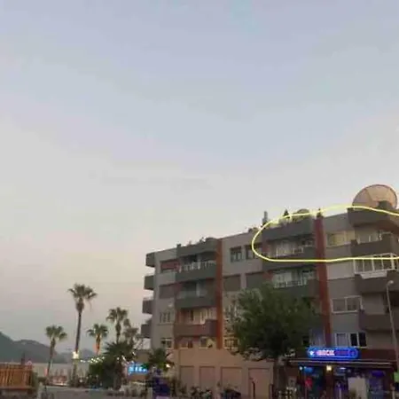 Sea View Flat By The Beach * 马尔马里斯