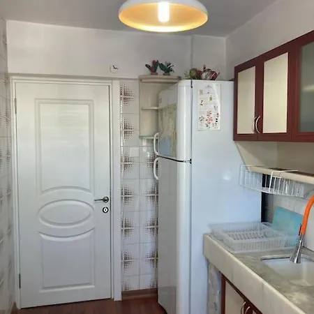 Daire Sea View Flat By The Beach *